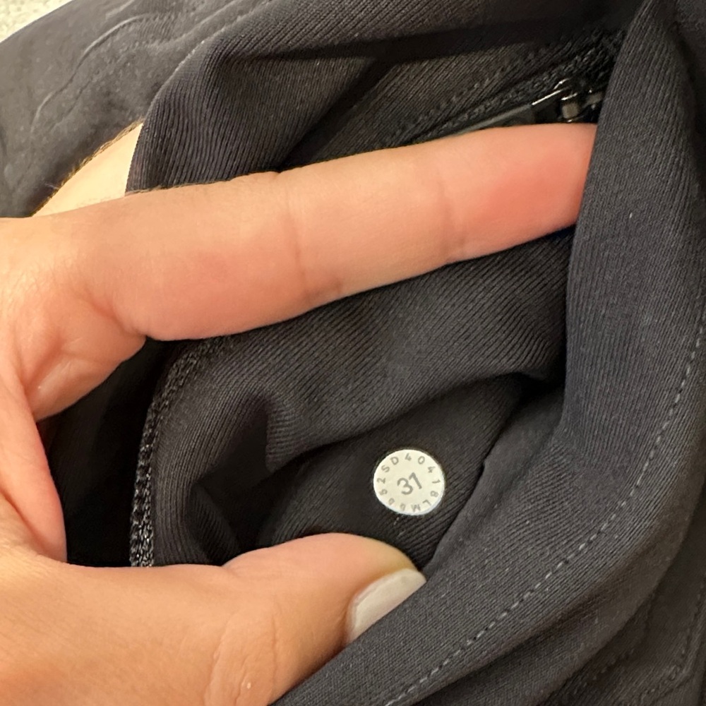 Mens Lululemon ABC pant - Picture 7 of 7